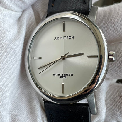 Armitron Minimalista Acero 2010s Hombre Impecable Dial Mármol