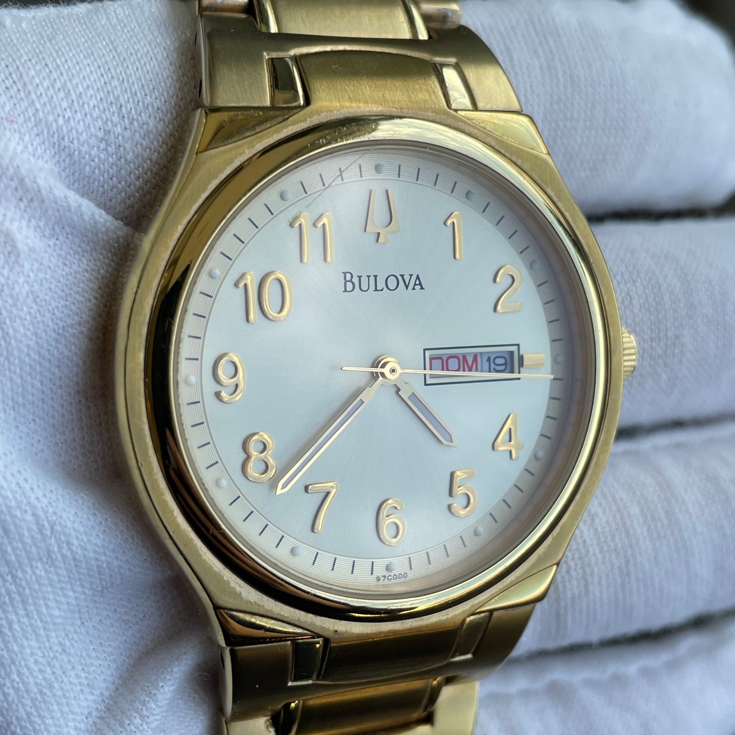 Reloj Bulova Hombre Dorado Day-Date 2008 Clásico Impecable único