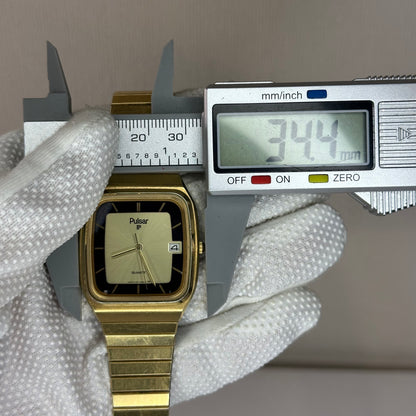 Reloj Pulsar by SEIKO V102-5009 Solar Junio de 1984 Generación de 1eros relojes solares analógicos