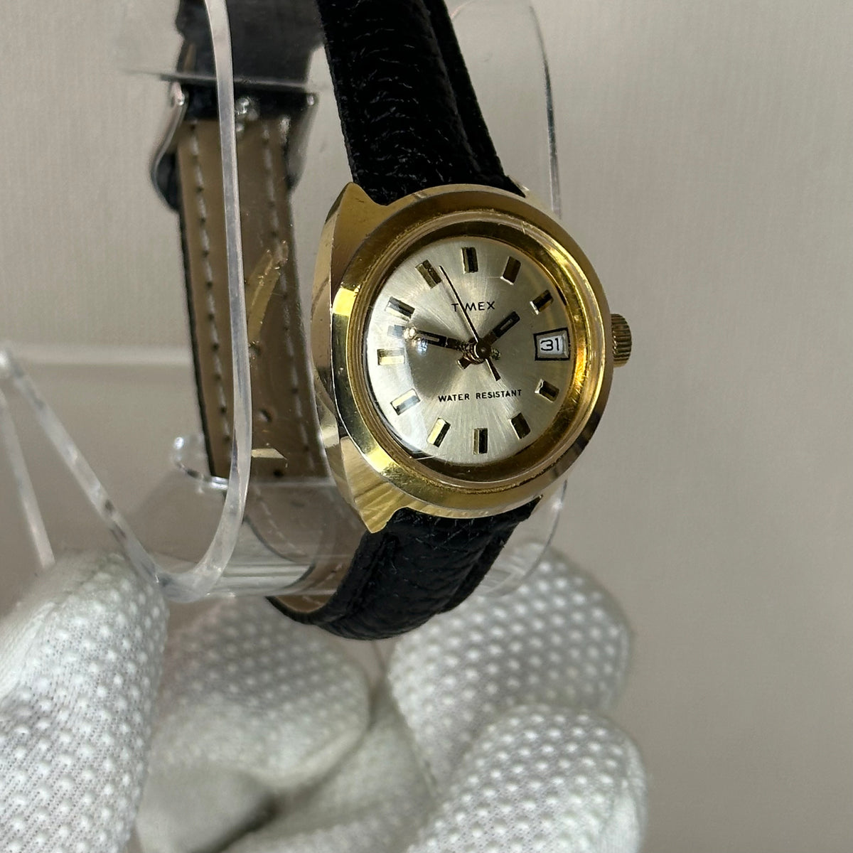 Reloj Timex Mujer Años 70s A Cuerda Con Fecha y Caja tonneau Modernismo Geométrico