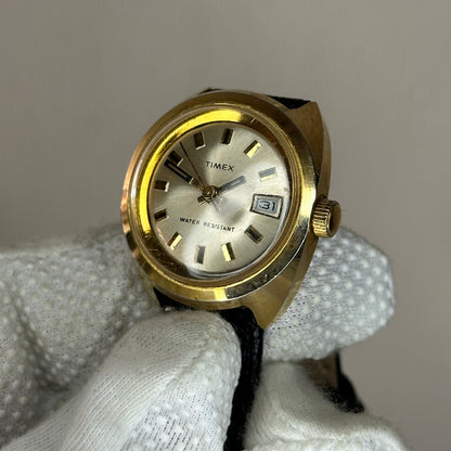 Reloj Timex Mujer Años 70s A Cuerda Con Fecha y Caja tonneau Modernismo Geométrico