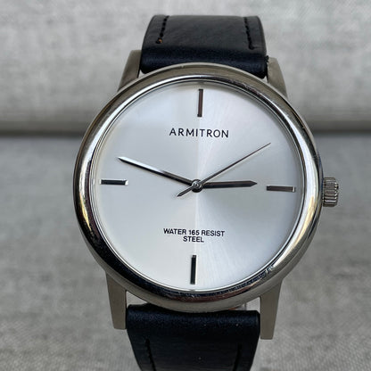 Armitron Minimalista Acero 2010s Hombre Impecable Dial Mármol