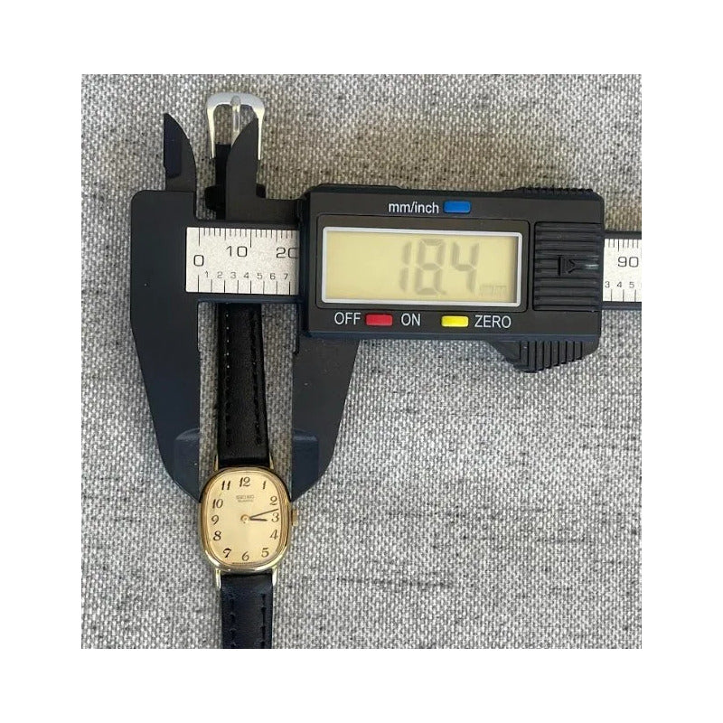 Reloj Seiko Mujer Vintage 1982 Caja Cushion Elegante Crema