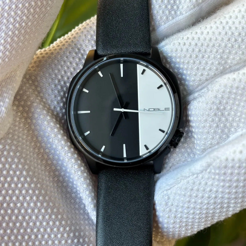 Reloj Noble Zafiro Hombre Movimiento Suizo Años 2020s Offset