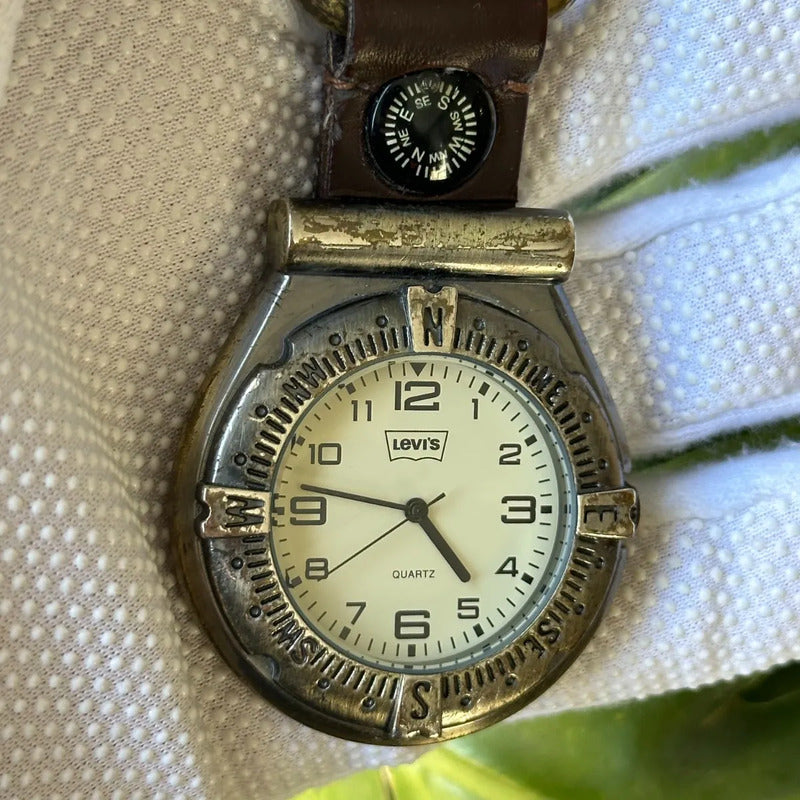 Reloj Levis Hombre Año 1998 Outdoor Brújula Y Mosquetón Raro