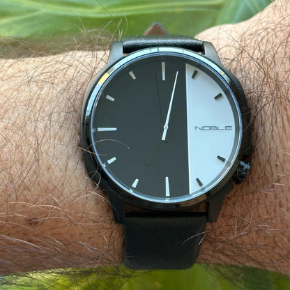 Reloj Noble Zafiro Hombre Movimiento Suizo Años 2020s Offset