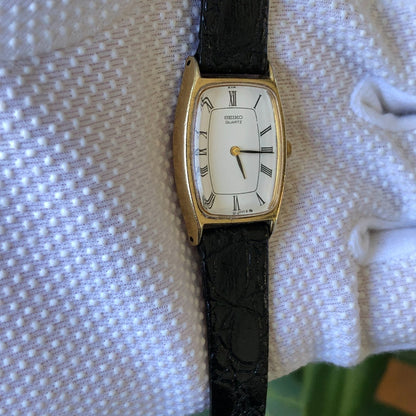 Reloj Seiko Mujer Vintage 1985 Ultrafino Art Deco Roman Dial