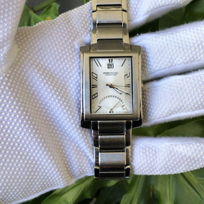 Reloj Kenneth Cole Hombre 2010 Rectangular Big Date Acero