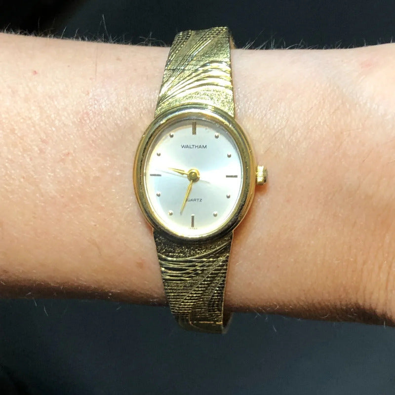 Reloj-joya Waltham Mujer Vintage 1994 Dorado Dial Sunburs