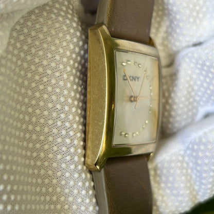 Reloj Dkny Mujer 2007 Dorado Caja Cuadrada Correa Original
