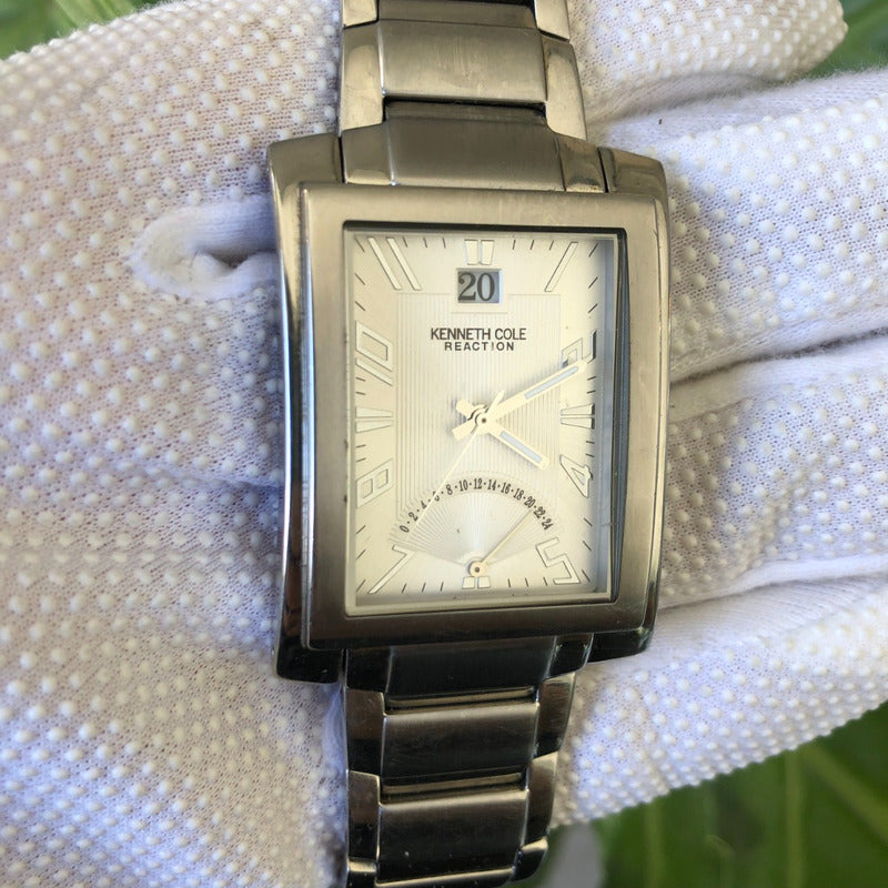 Reloj Kenneth Cole Hombre 2010 Rectangular Big Date Acero