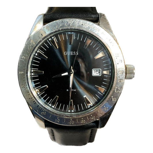 Reloj Guess Rayos Sol Negro Hombre 43mm Año 2012 Con Fecha.
