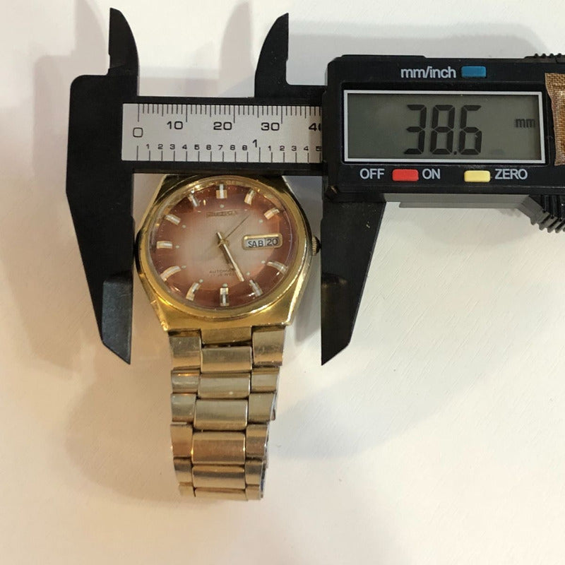 Seiko Automático Vintage 1977 Cristal Facetado Cara Cobre.