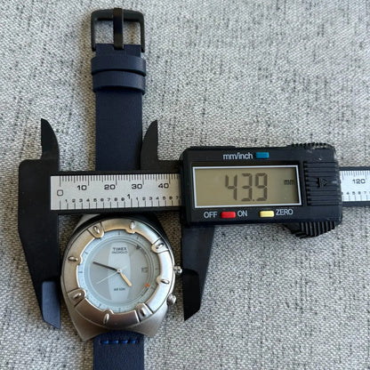 Reloj Timex Hombre Año 2001 Experimental Futurista Bisel Rotatorio