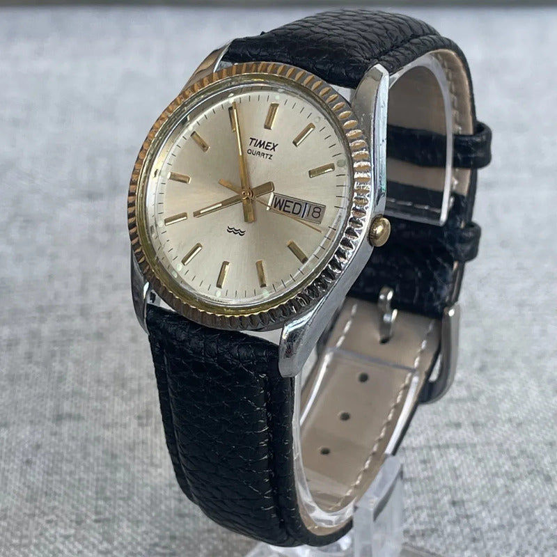 Reloj Timex Quartz Day-date Hombre Vintage 1988 Bisel Acanalado