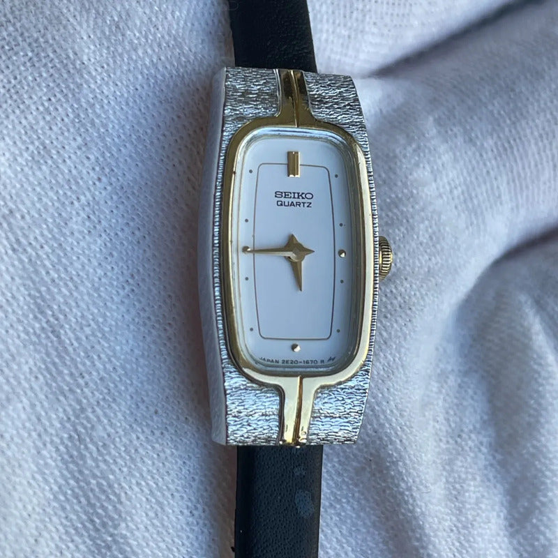 Reloj Seiko Mujer Vintage 1982 Rectangular Ultradelgado