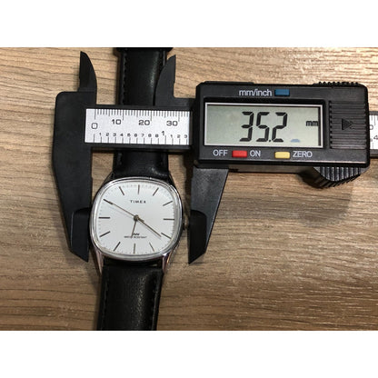 Reloj Timex Vintage A Cuerda 1983 Hecho En Uk (escocia)