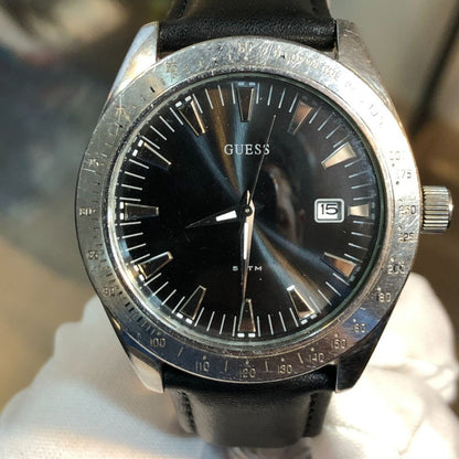 Reloj Guess Rayos Sol Negro Hombre 43mm Año 2012 Con Fecha.