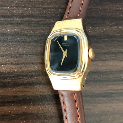 Reloj Seiko Mujer Vintage 1984 Quartz Caja Compacta Dorada