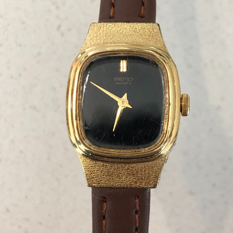 Reloj Seiko Mujer Vintage 1984 Quartz Caja Compacta Dorada