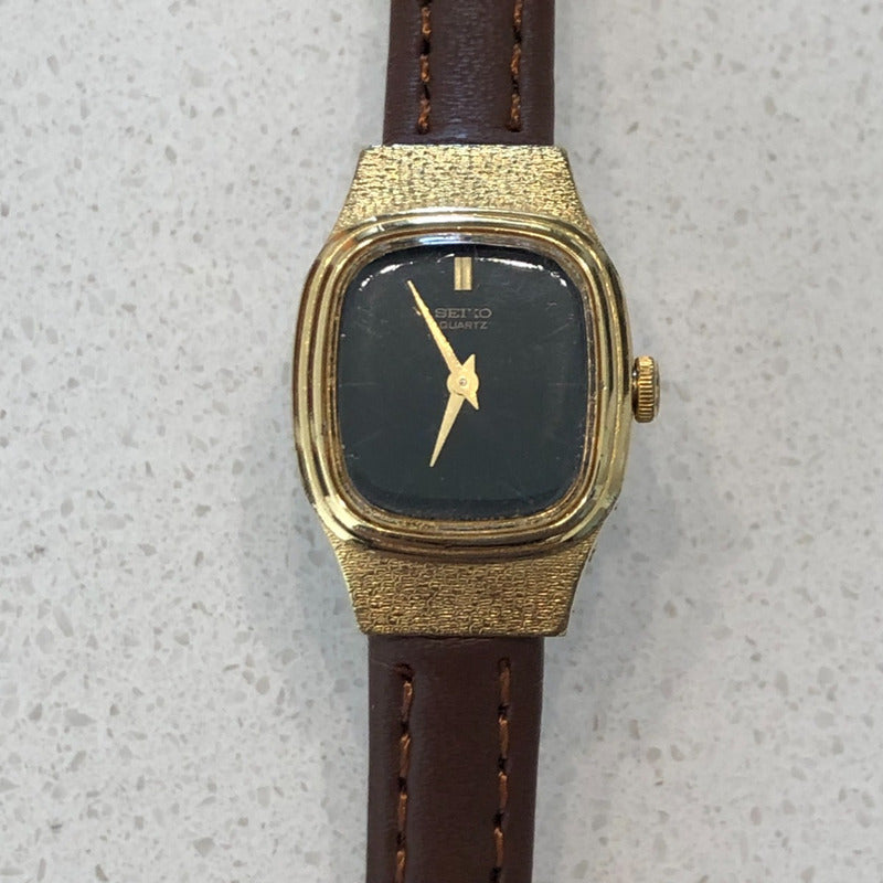 Reloj Seiko Mujer Vintage 1984 Quartz Caja Compacta Dorada