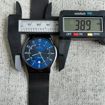 Skagen Danés Hombre Titanium 2004 Ultra Liviano Delgado Leer