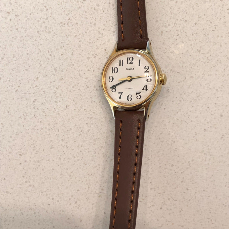 Reloj Timex Mujer 1996 Quartz Pequeño 22mm Dorado Clásico