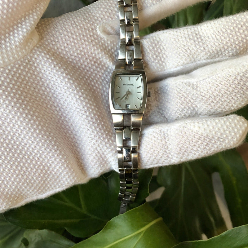 Reloj Fossil Mujer 2001 Caja Tonneau Sunburst Vertical