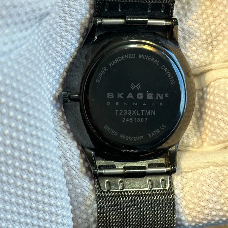 Skagen Danés Hombre Titanium 2004 Ultra Liviano Delgado Leer