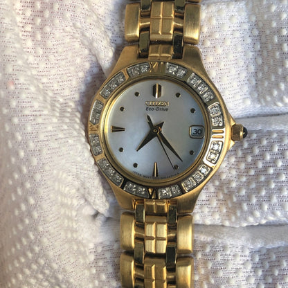 Reloj Citizen Mujer 2001 Eco-drive Madreperla Swarovski