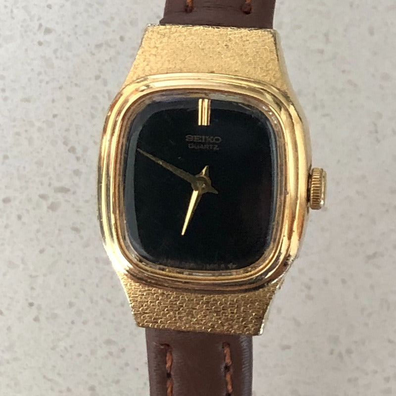 Reloj Seiko Mujer Vintage 1984 Quartz Caja Compacta Dorada