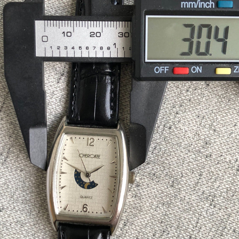 Reloj Cherokee Hombre Año 2005 Moon Dial Caja Tonneau Único