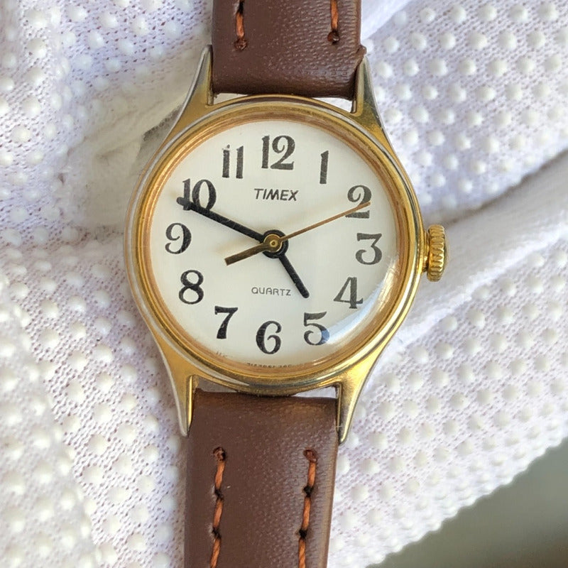 Reloj Timex Mujer 1996 Quartz Pequeño 22mm Dorado Clásico