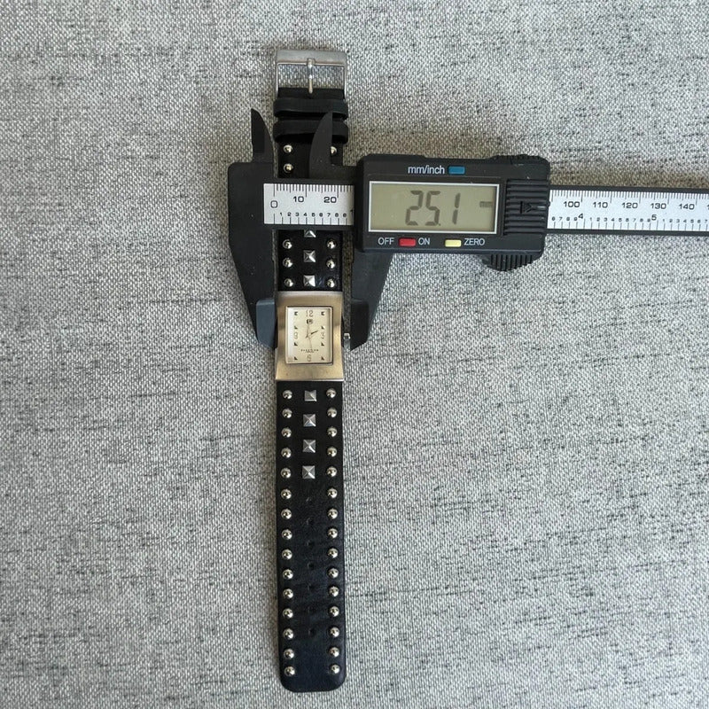 Reloj Kenneth Cole Mujer Año 2005 Cuff Original Tachas