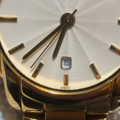 Reloj Bulova Hombre Año 2012 Dial Guilloché Fecha A Las 6