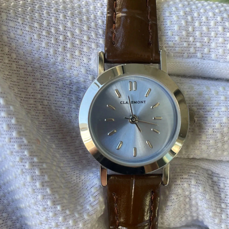 Reloj Claremont Mujer Dial Celeste Máq.japonesa 2000s Único