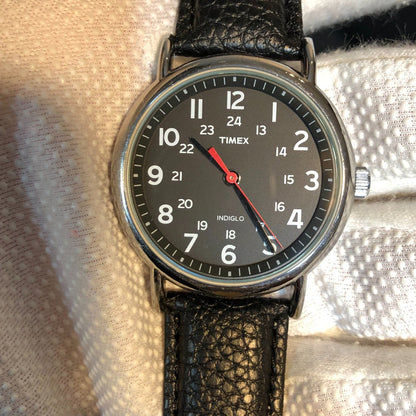 Reloj Timex Hombre 2011 Indiglo 40mm Dial Negro Weekender