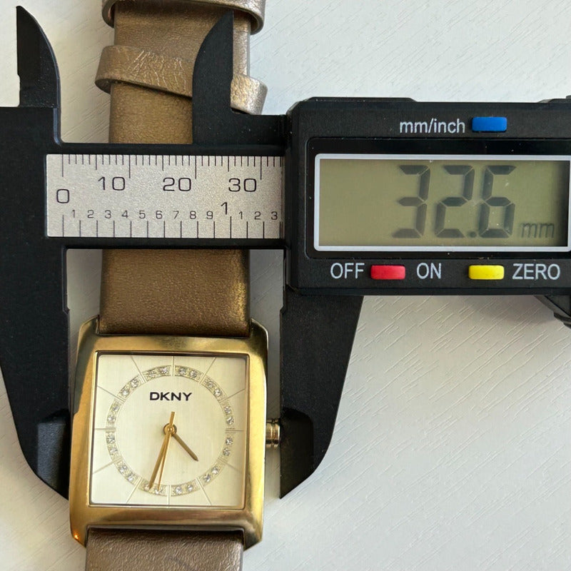 Reloj Dkny Mujer 2007 Dorado Caja Cuadrada Correa Original