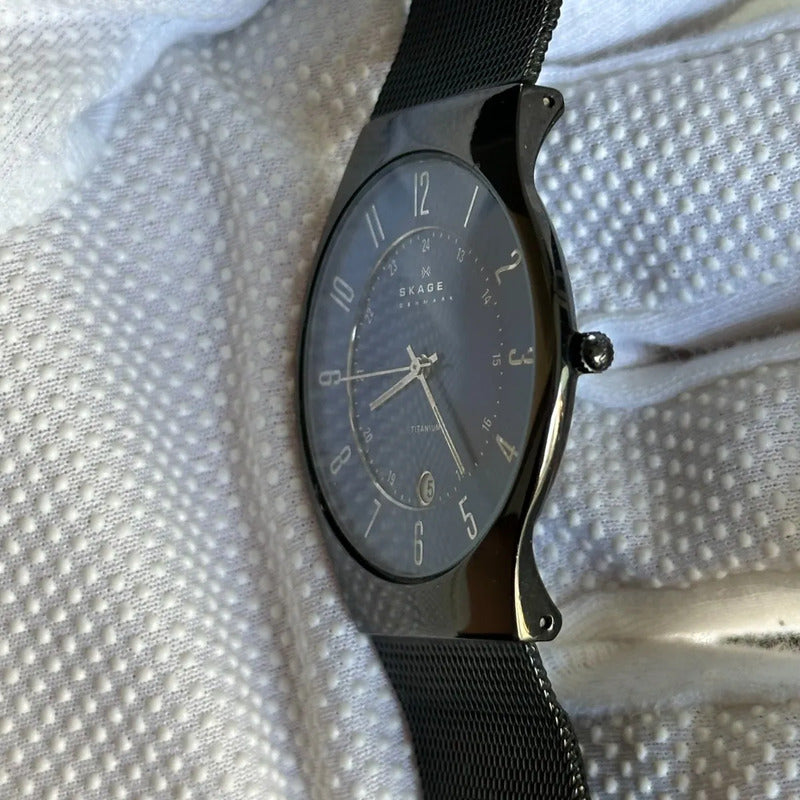 Skagen Danés Hombre Titanium 2004 Ultra Liviano Delgado Leer