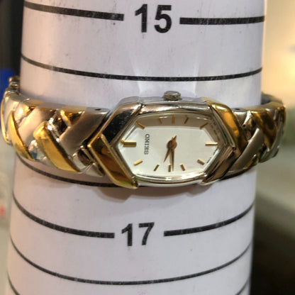Reloj Seiko Mujer 1992 Cuarzo Japonés Brazalete Integrado