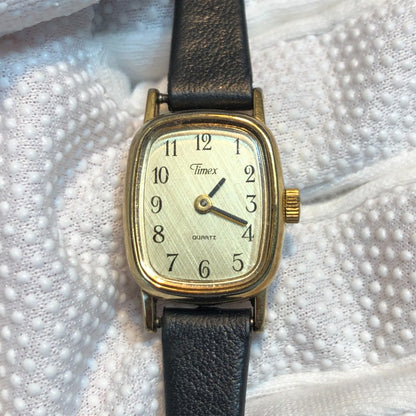 Reloj Timex Mujer Vintage Año 1988 Caja Rectangular Compacto