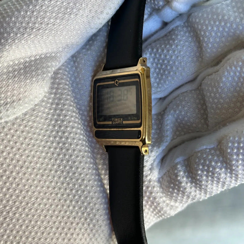 Reloj Timex Q Digital Hombre 1988 Retro Impecable Muy Escaso