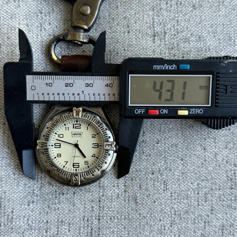 Reloj Levis Hombre Año 1998 Outdoor Brújula Y Mosquetón Raro