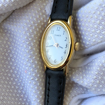 Reloj Timex Mujer Oval Vintage1998 Cuarzo Dorado 19mm Escaso