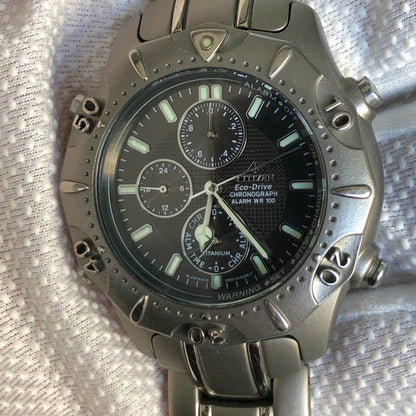 Reloj Citizen Eco-drive Solar Hombre Año 2001 Cronógrafo Titanio