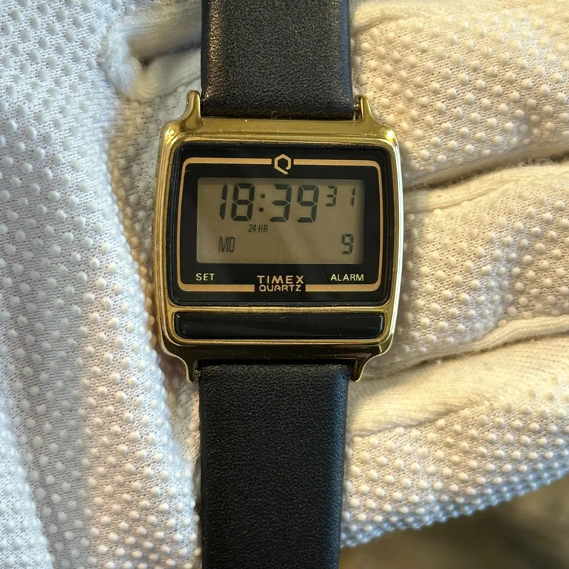 Reloj Timex Q Digital Hombre 1988 Retro Impecable Muy Escaso