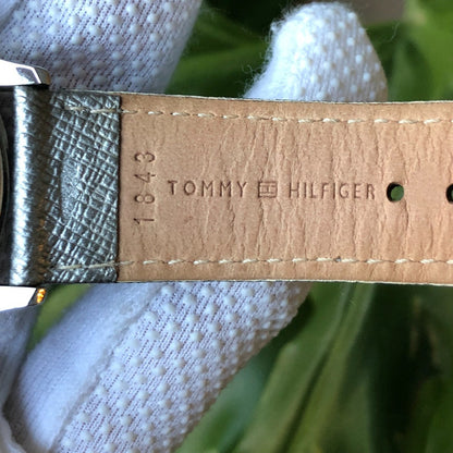 Reloj Tommy Hilfiger Mujer 2015 Guilloché Movado Plateado