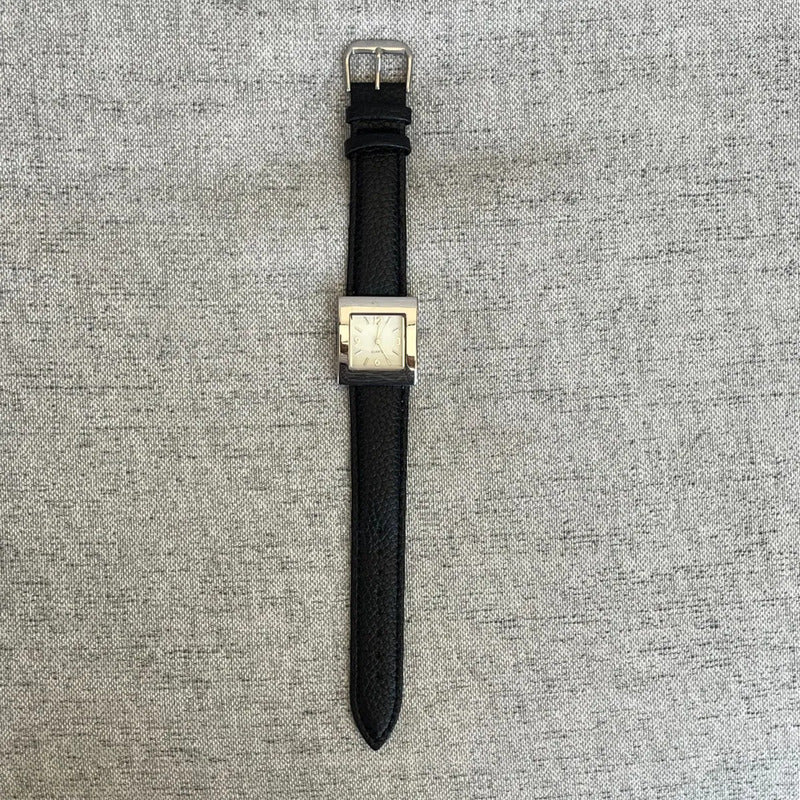 Reloj F30 Mujer Japan Mov Años 2.000 Modernismo Geométrico