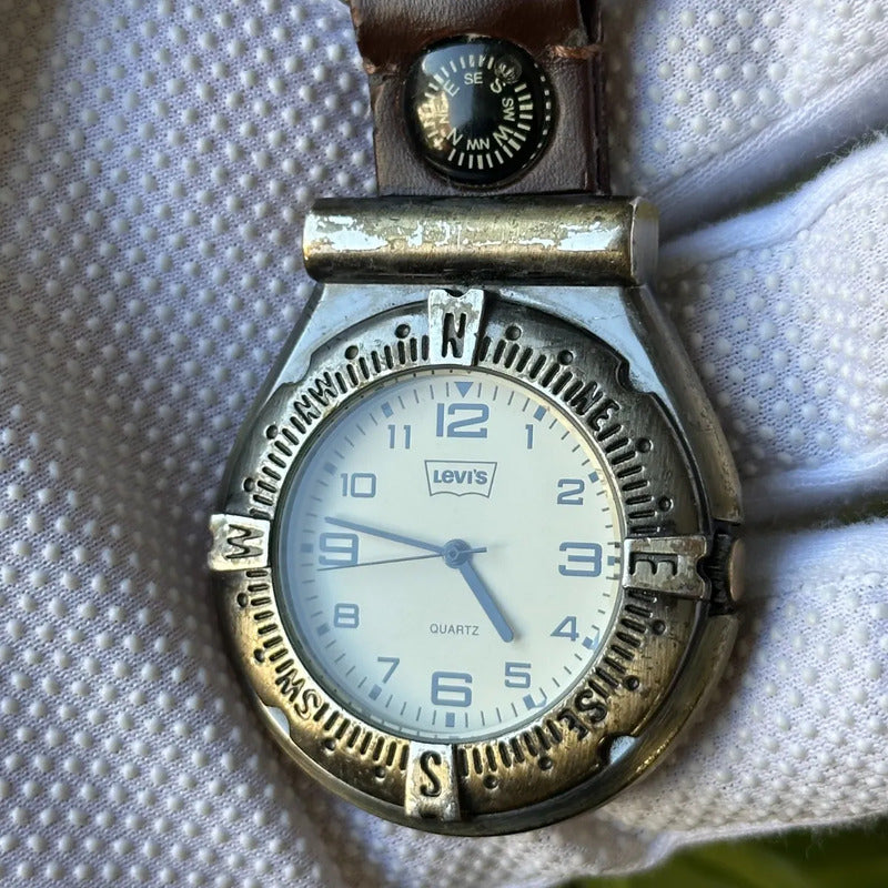 Reloj Levis Hombre Año 1998 Outdoor Brújula Y Mosquetón Raro
