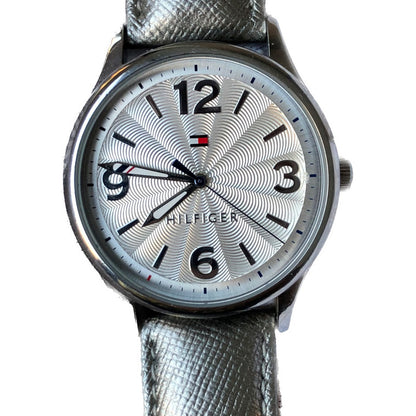 Reloj Tommy Hilfiger Mujer 2015 Guilloché Movado Plateado